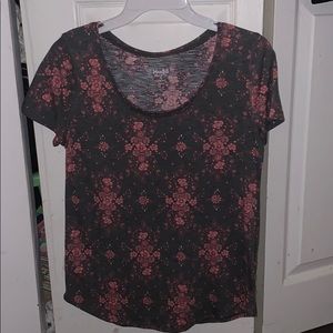 A floral mudd tee